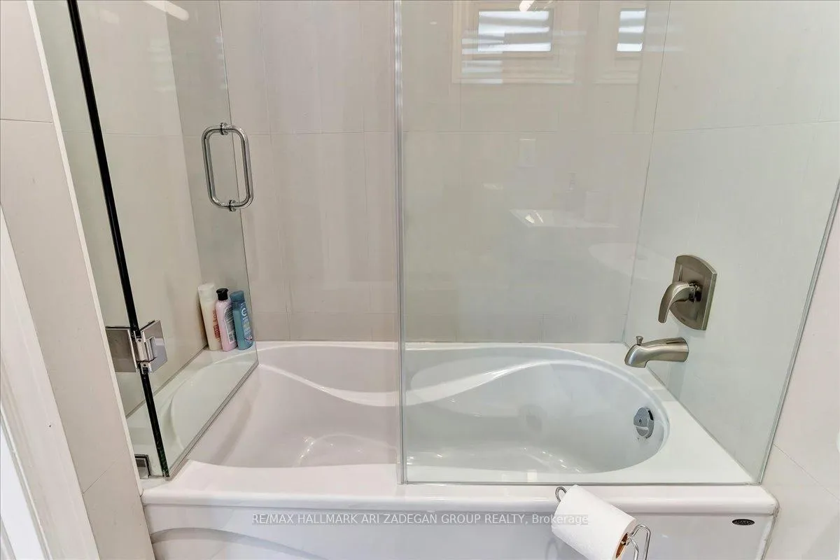 Photo 17 of Unit Main Fl, 138 Booth Avenue, Toronto, South Riverdale — HOMEH