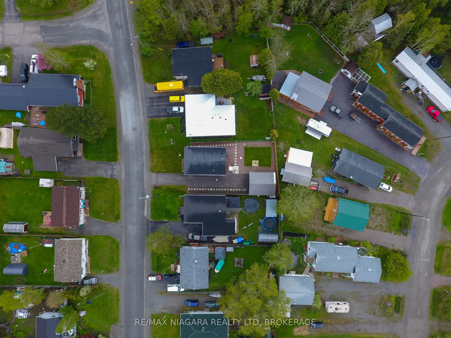 Photo 36 of 31 Spruce Drive, Temagami — HOMEH