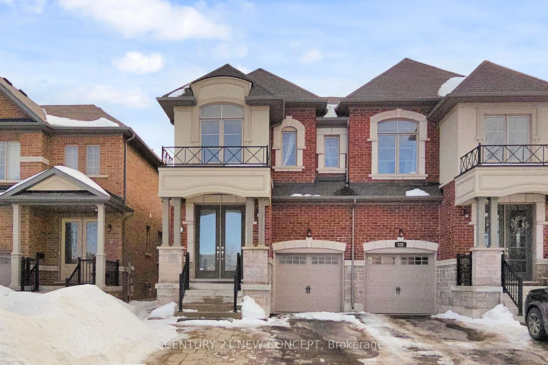 Front of Unit BSMNT, 622 Sweetwater Crescent