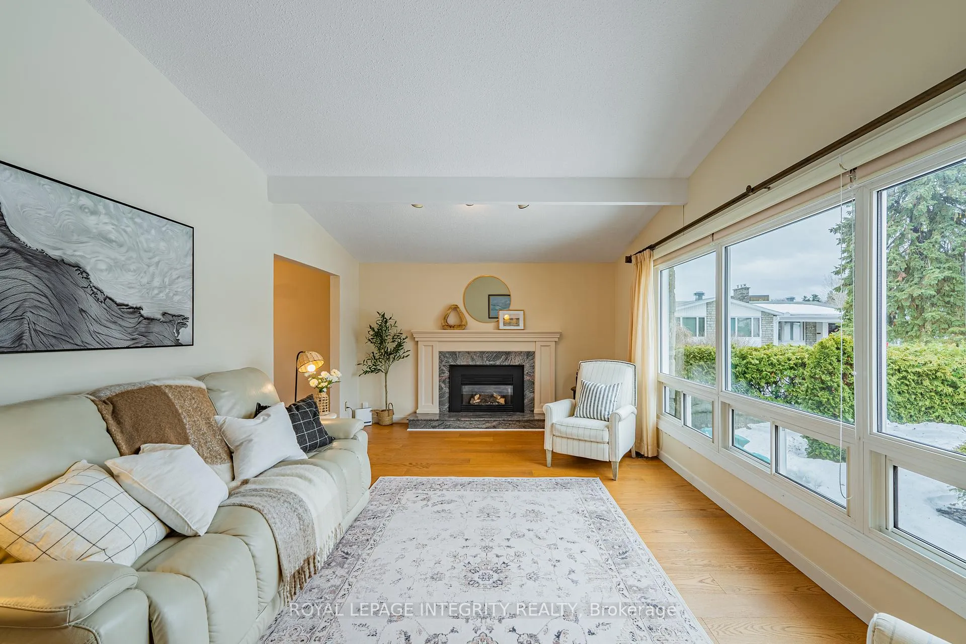 Photo 7 of 664 Glenhurst Crescent, Ottawa, Beacon Hill North — HOMEH