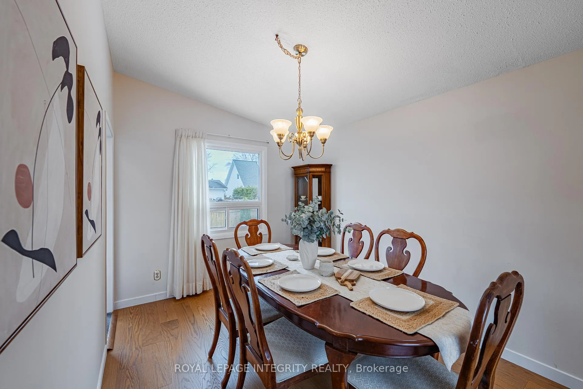 Photo 11 of 664 Glenhurst Crescent, Ottawa, Beacon Hill North — HOMEH