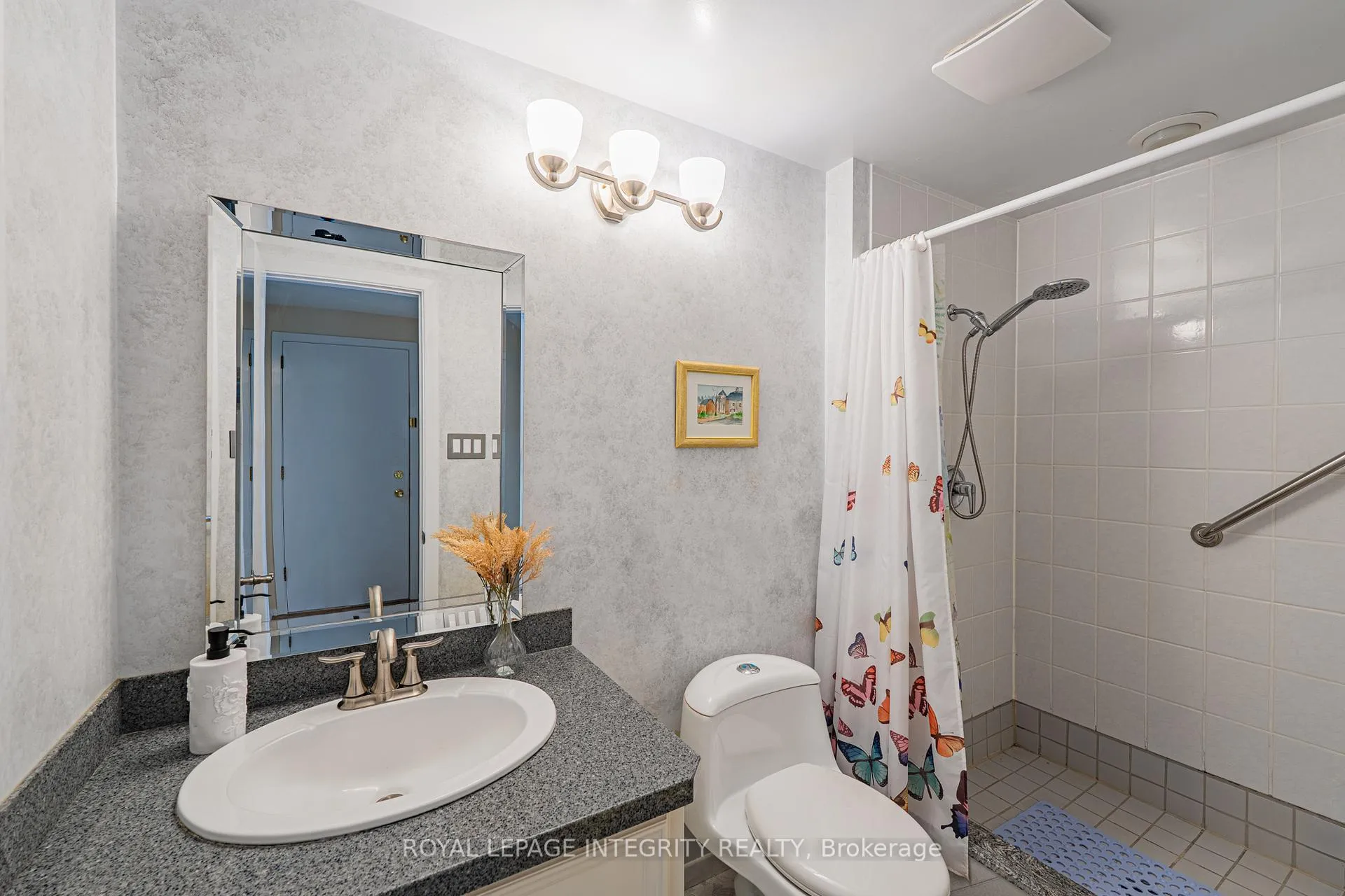 Photo 16 of 664 Glenhurst Crescent, Ottawa, Beacon Hill North — HOMEH