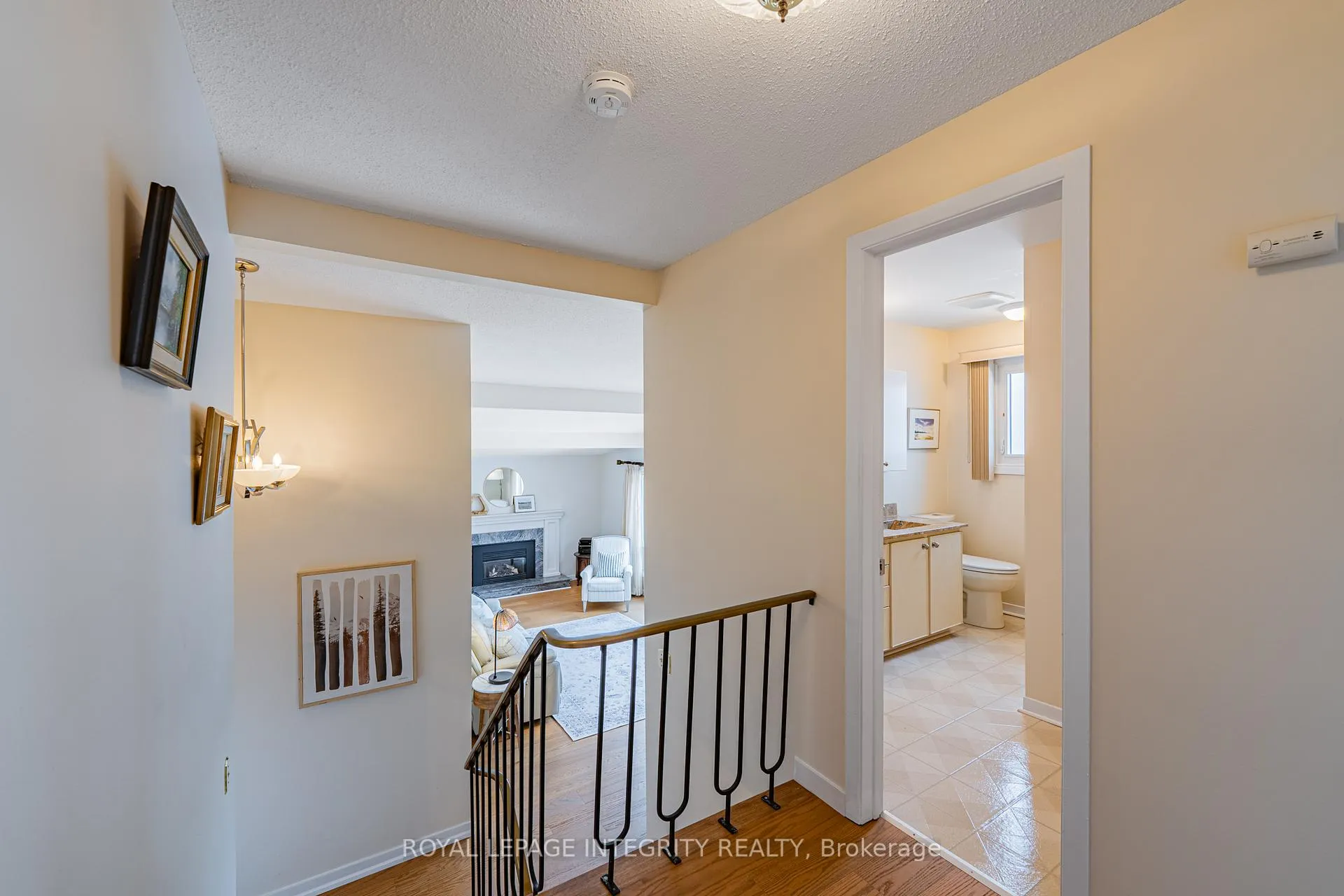 Photo 23 of 664 Glenhurst Crescent, Ottawa, Beacon Hill North — HOMEH