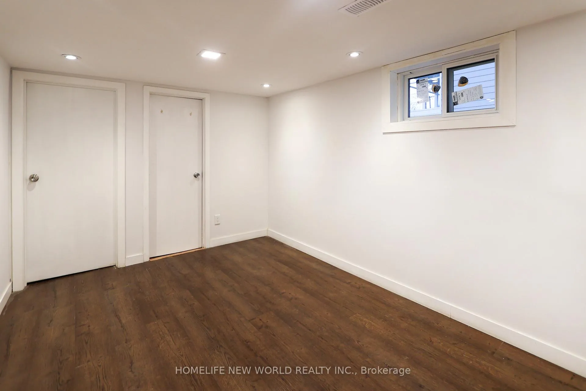Photo 22 of 32 Pendeen Avenue, Toronto, Rockcliffe-Smythe — HOMEH