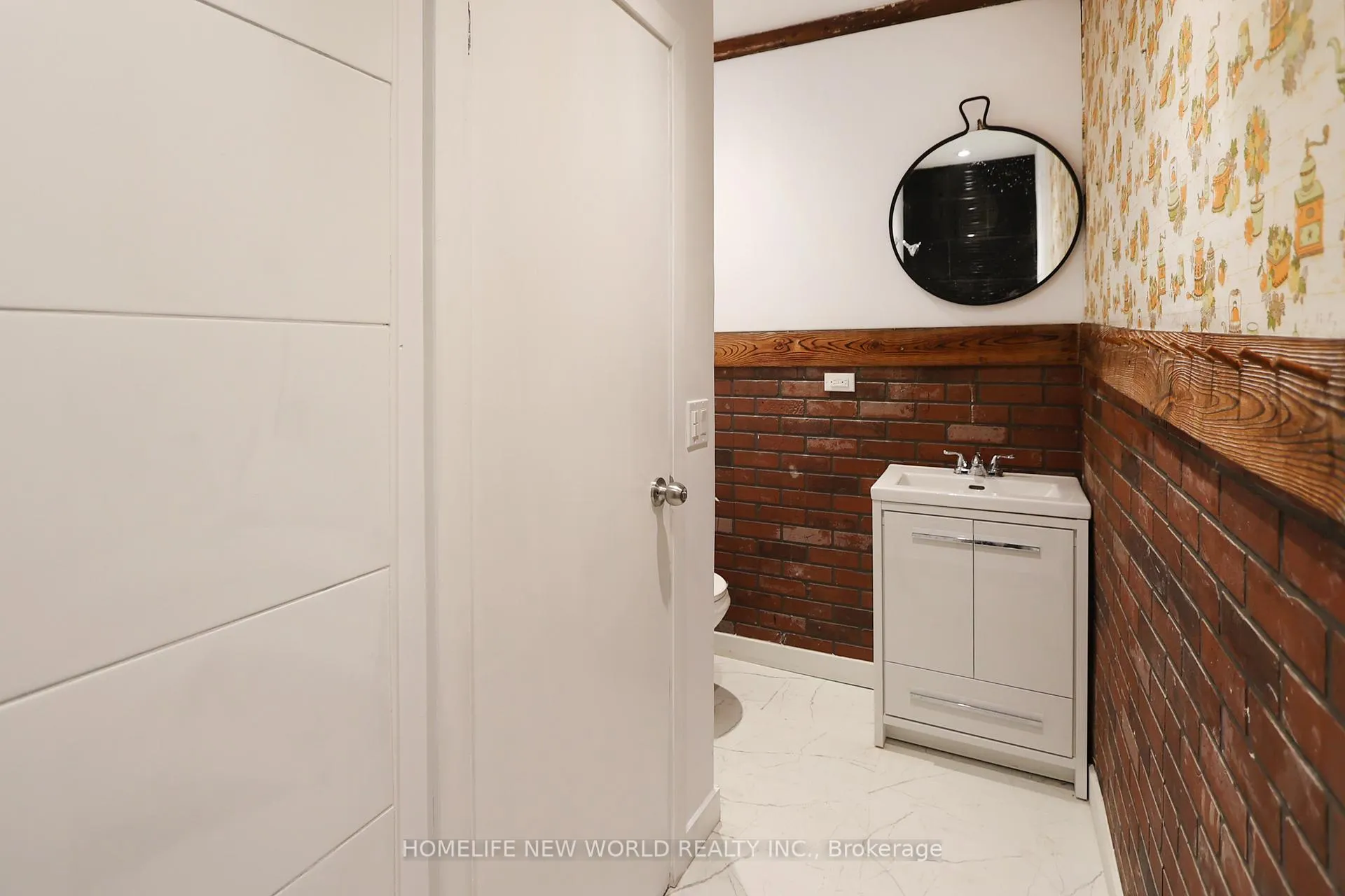 Photo 35 of 32 Pendeen Avenue, Toronto, Rockcliffe-Smythe — HOMEH