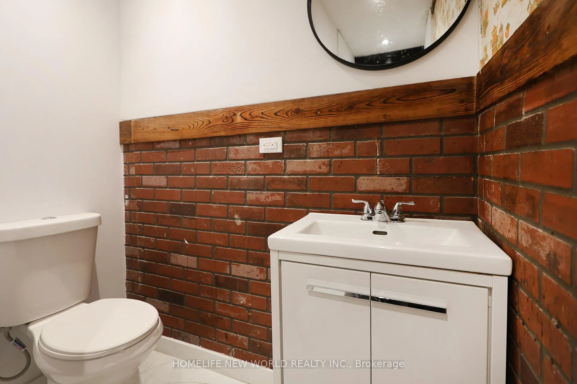 Photo 38 of 32 Pendeen Avenue, Toronto, Rockcliffe-Smythe — HOMEH