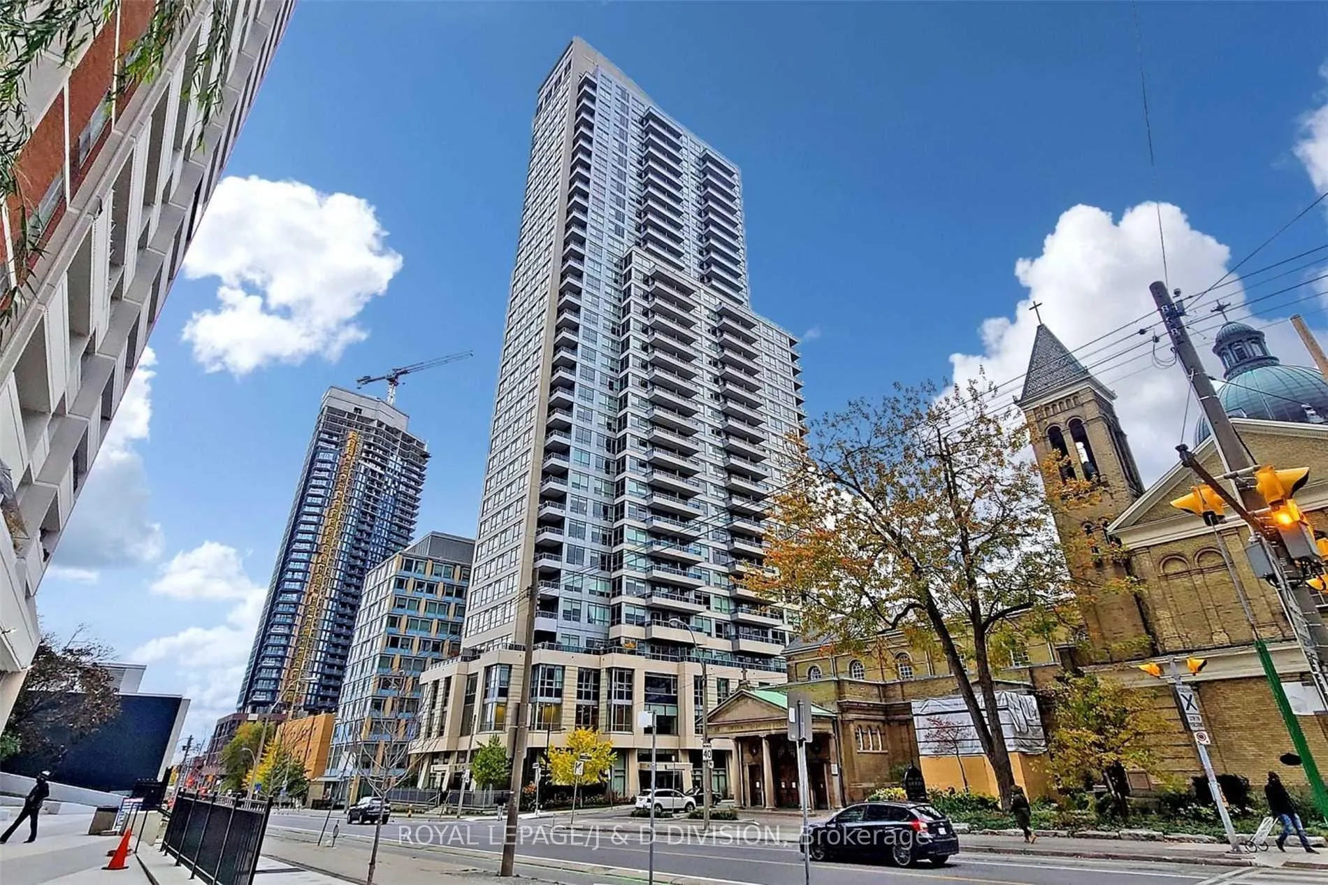 Front of Unit 412, 500 Sherbourne Street