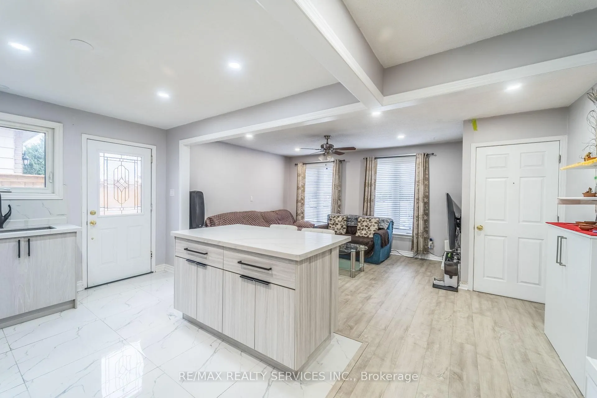 Photo 7 of 23 Dawson Road, Orangeville — HOMEH
