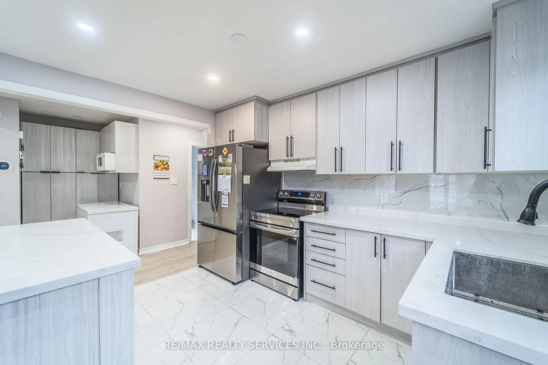 Photo 8 of 23 Dawson Road, Orangeville — HOMEH