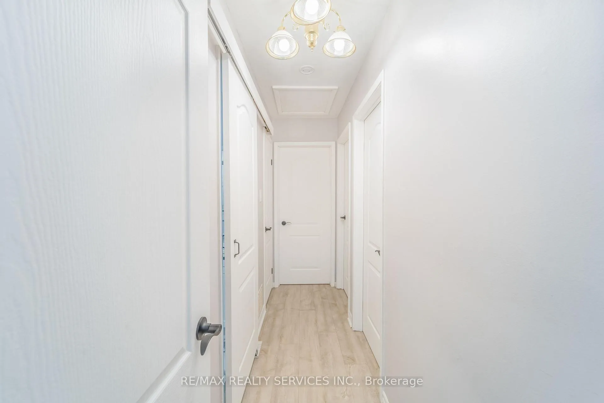 Photo 13 of 23 Dawson Road, Orangeville — HOMEH