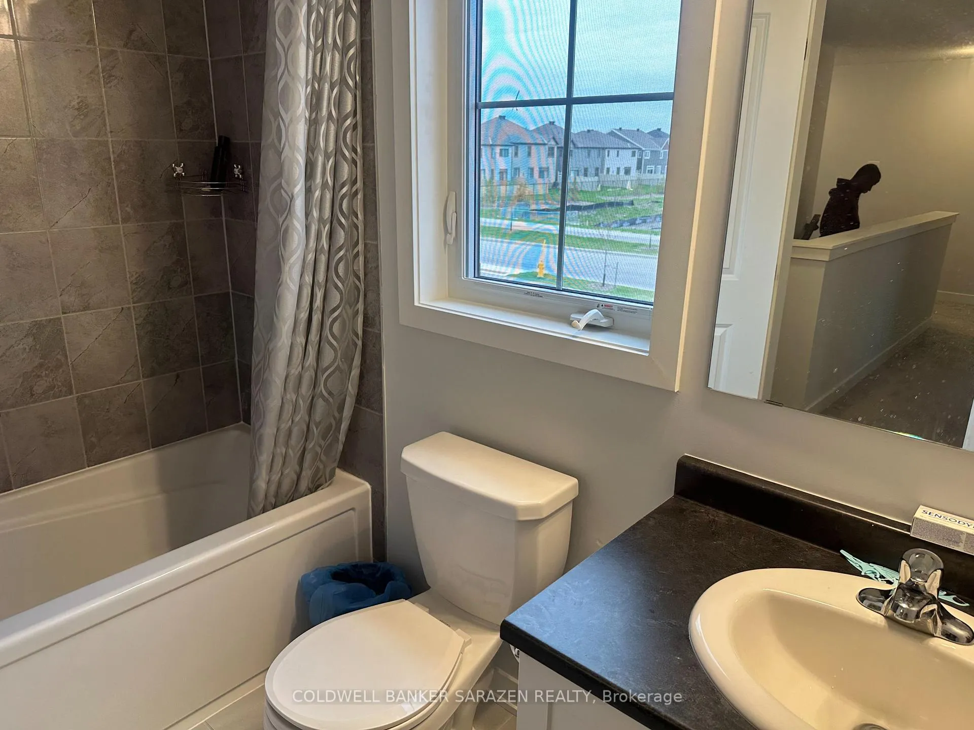 Photo 24 of 50 Green Ash Avenue, Ottawa, Richmond — HOMEH