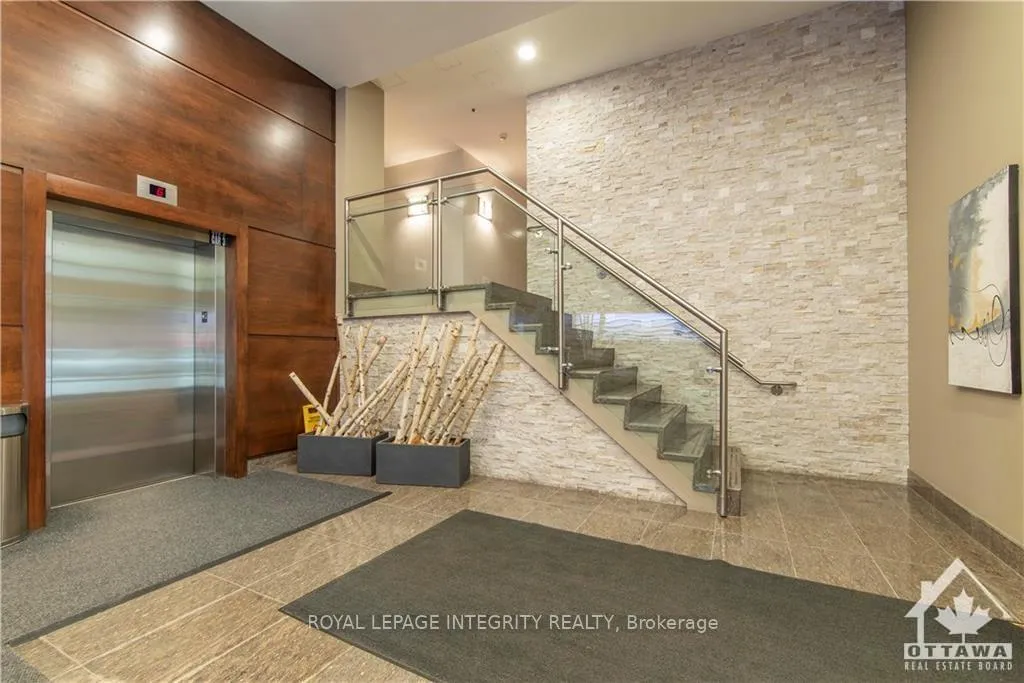 Photo 2 of Unit 808, 238 Besserer Street, Ottawa, Sandy Hill — HOMEH