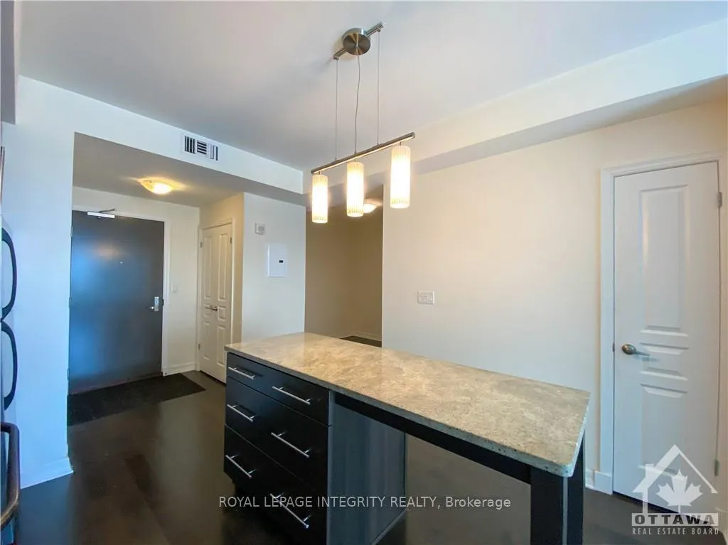 Photo 7 of Unit 808, 238 Besserer Street, Ottawa, Sandy Hill — HOMEH