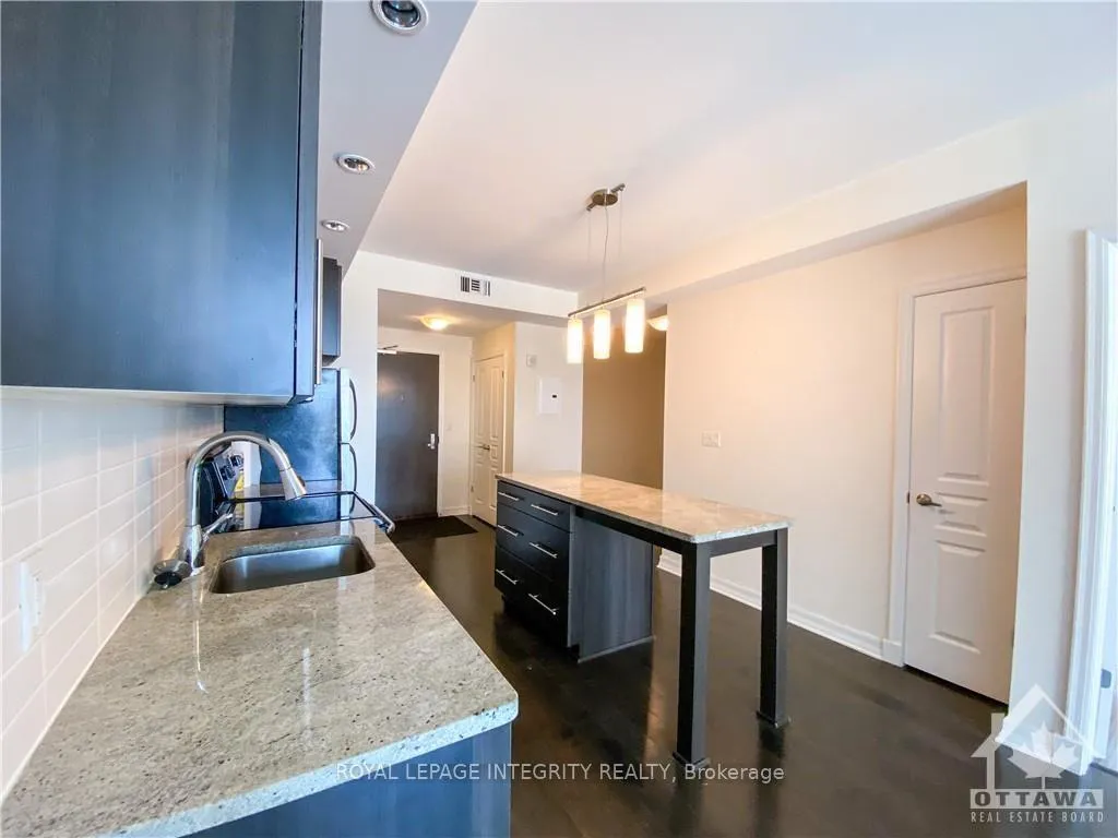 Photo 12 of Unit 808, 238 Besserer Street, Ottawa, Sandy Hill — HOMEH