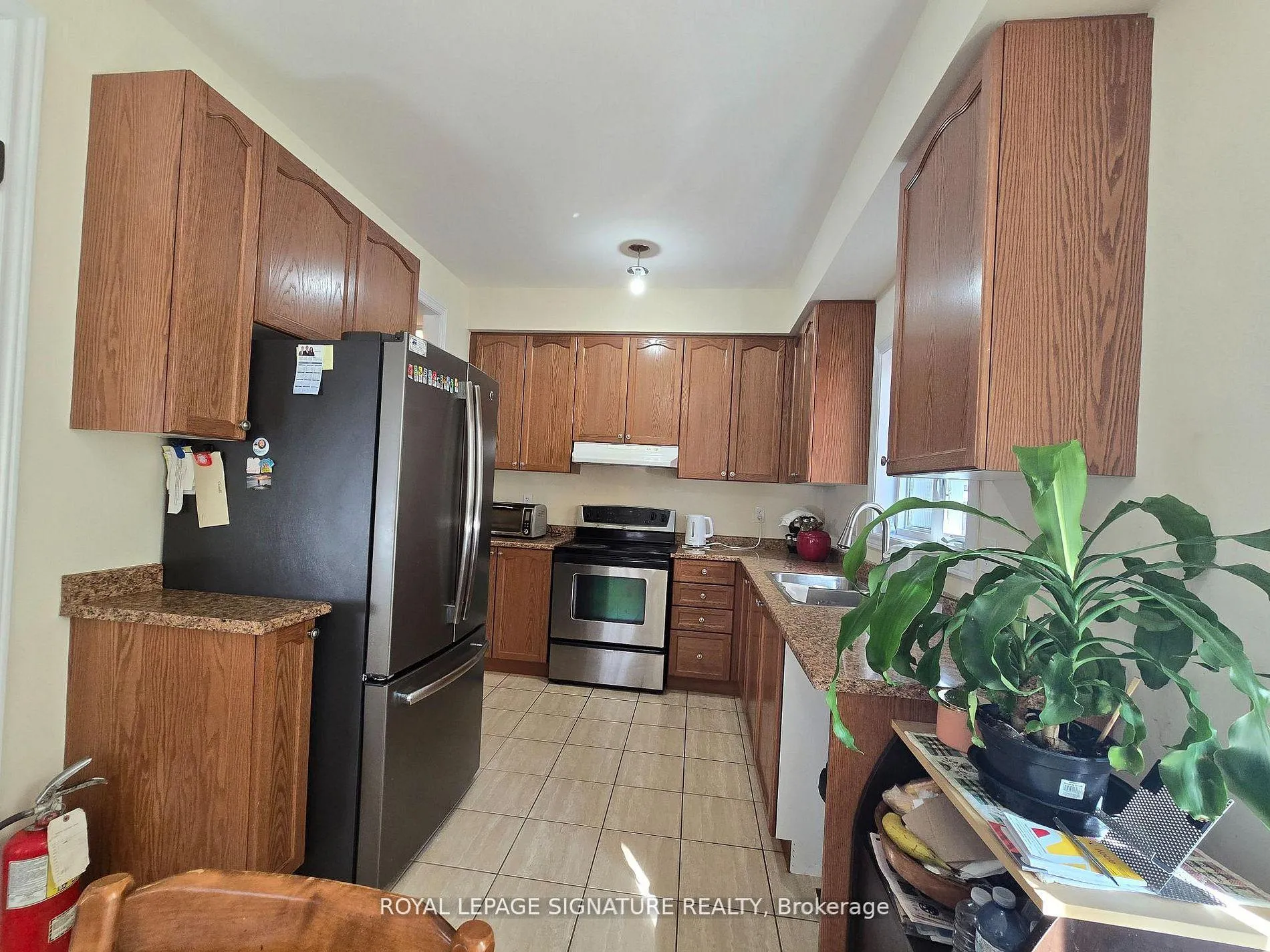 Photo 2 of 2480 Earl Grey Avenue, Pickering, Duffin Heights — HOMEH