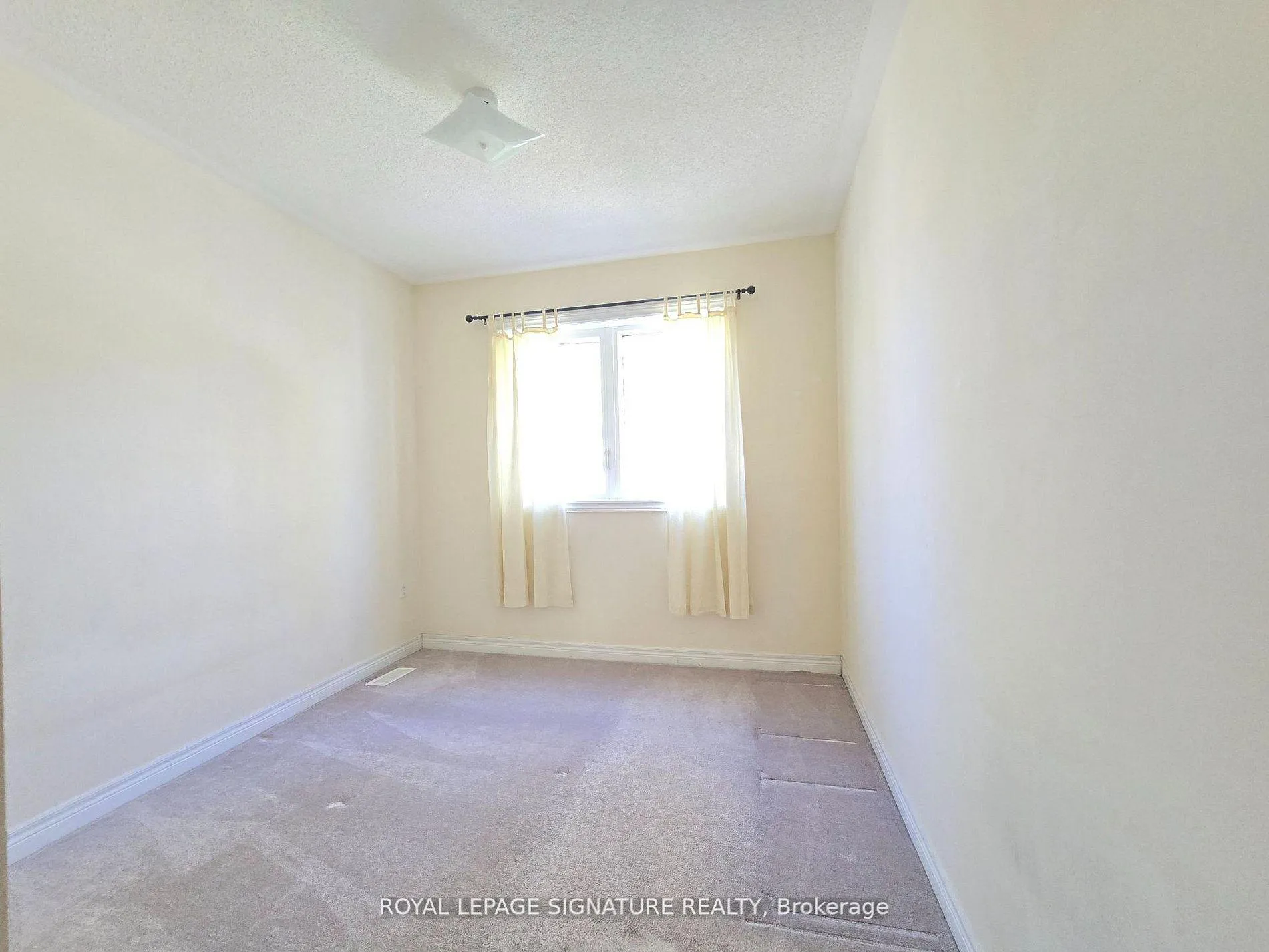 Photo 6 of 2480 Earl Grey Avenue, Pickering, Duffin Heights — HOMEH