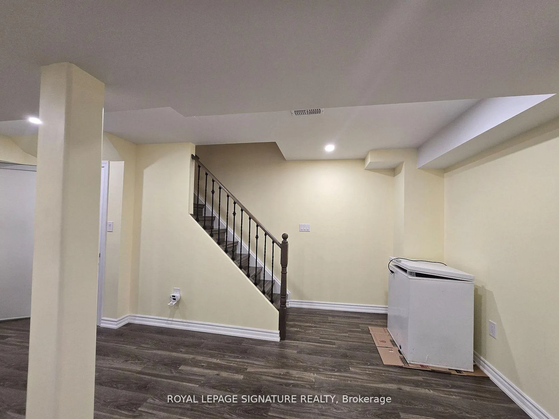 Photo 9 of 2480 Earl Grey Avenue, Pickering, Duffin Heights — HOMEH