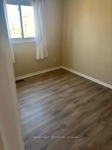Photo 9 of Unit 1, 1020 Central Park Drive, Brampton, Northgate — HOMEH