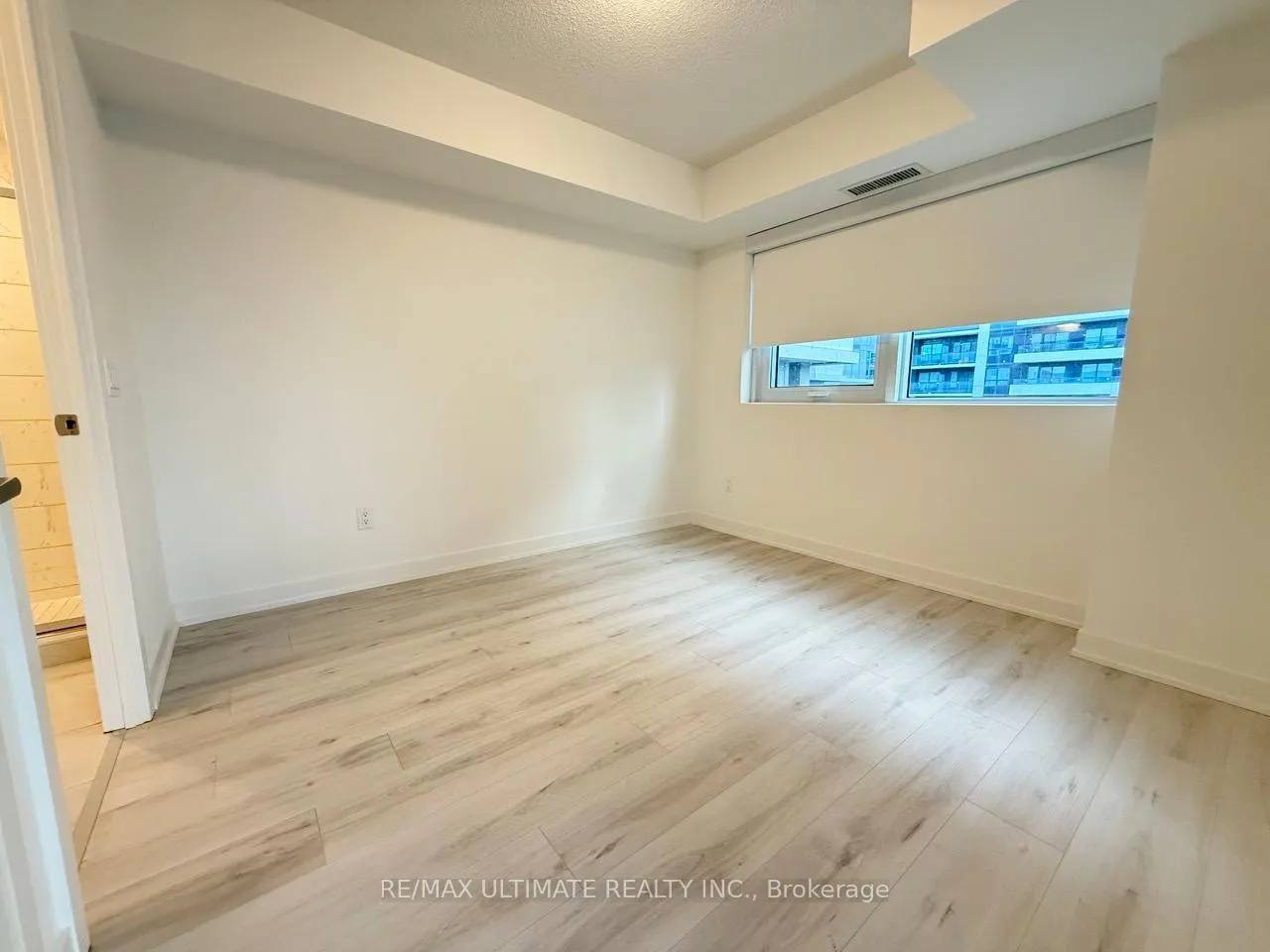 Photo 7 of Unit 302, 1010 Sandy Beach Road, Pickering, Bay Ridges — HOMEH