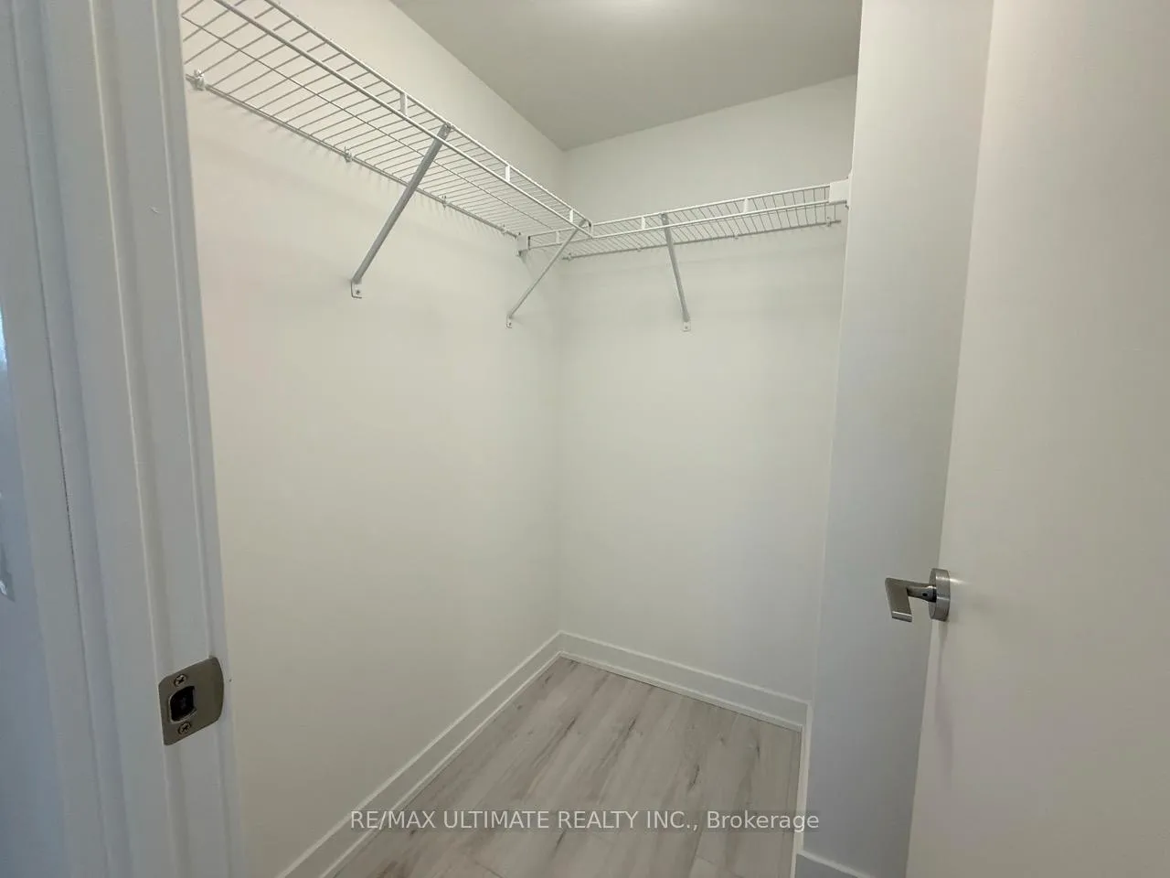 Photo 9 of Unit 302, 1010 Sandy Beach Road, Pickering, Bay Ridges — HOMEH