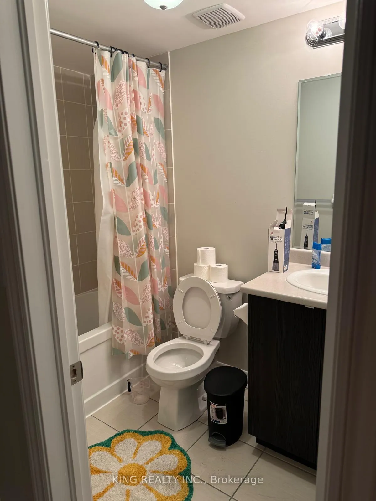Photo 9 of 27 Finegan Circle, Brampton, Northwest Brampton — HOMEH
