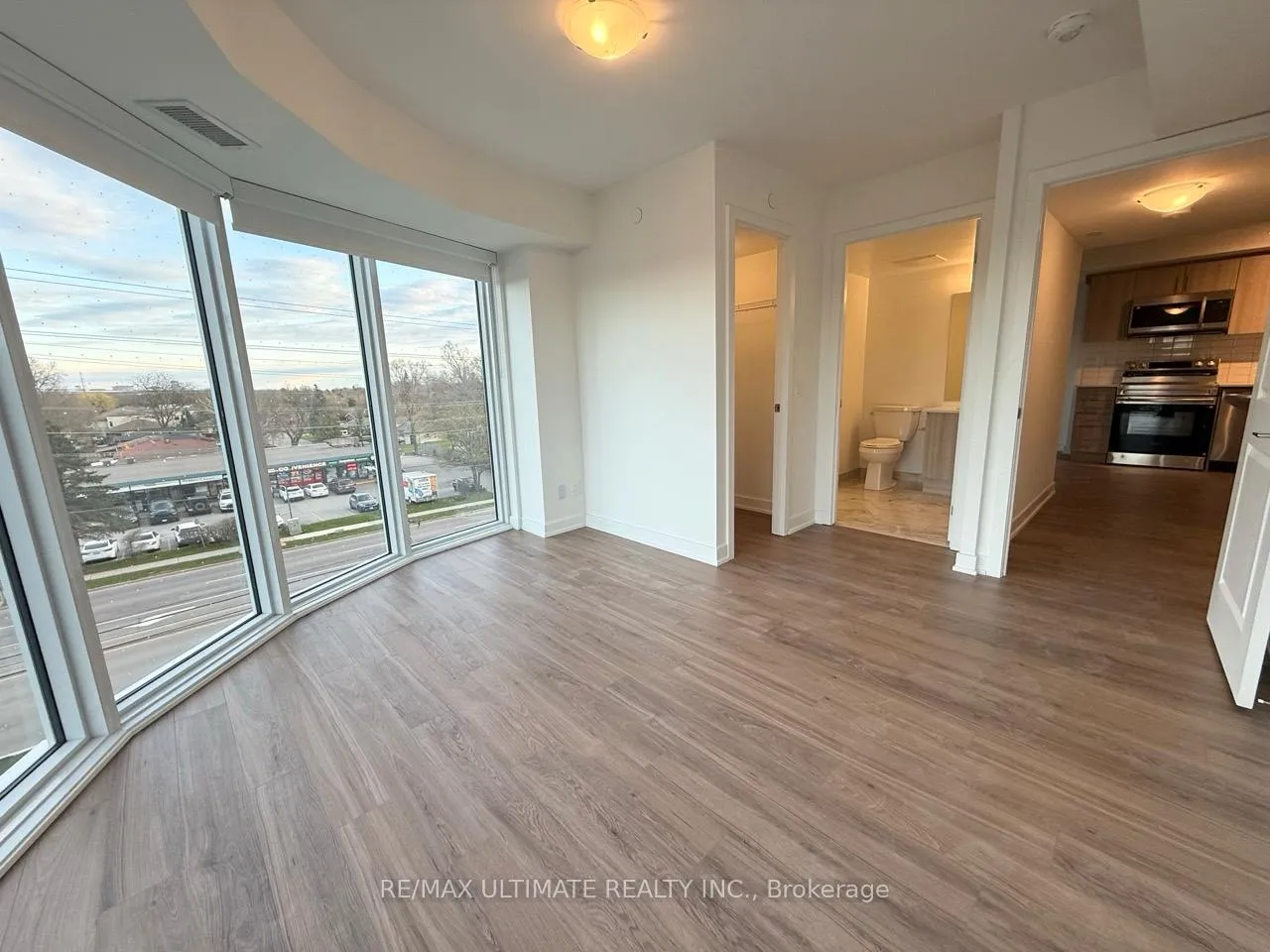 Photo 6 of Unit 308, 1010 Sandy Beach Road, Pickering, Bay Ridges — HOMEH