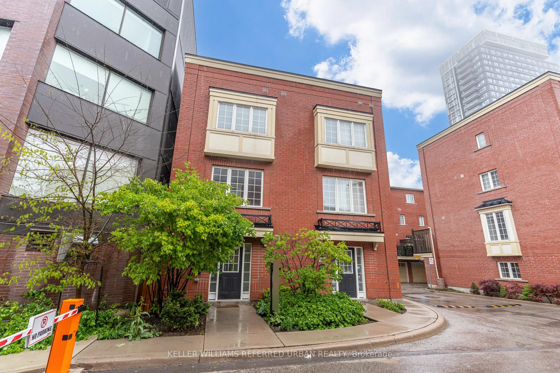 Photo 3 of 68 Raffeix Lane, Toronto, Regent Park — HOMEH
