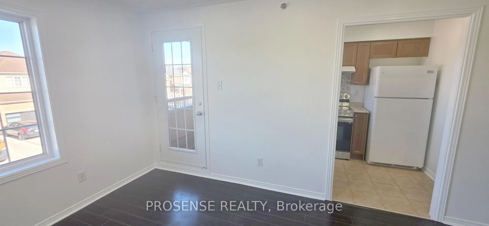 Photo 7 of Unit 13, 9699 Jane Street, Vaughan, Maple — HOMEH