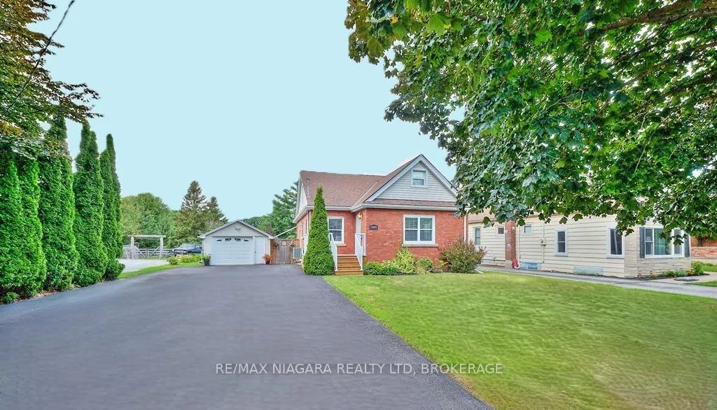Photo 2 of 5667 Montrose Road, Niagara Falls, Ascot — HOMEH