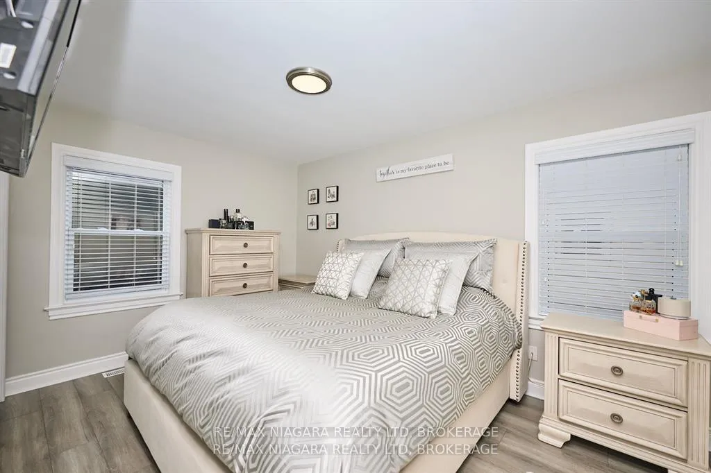 Photo 11 of 5667 Montrose Road, Niagara Falls, Ascot — HOMEH