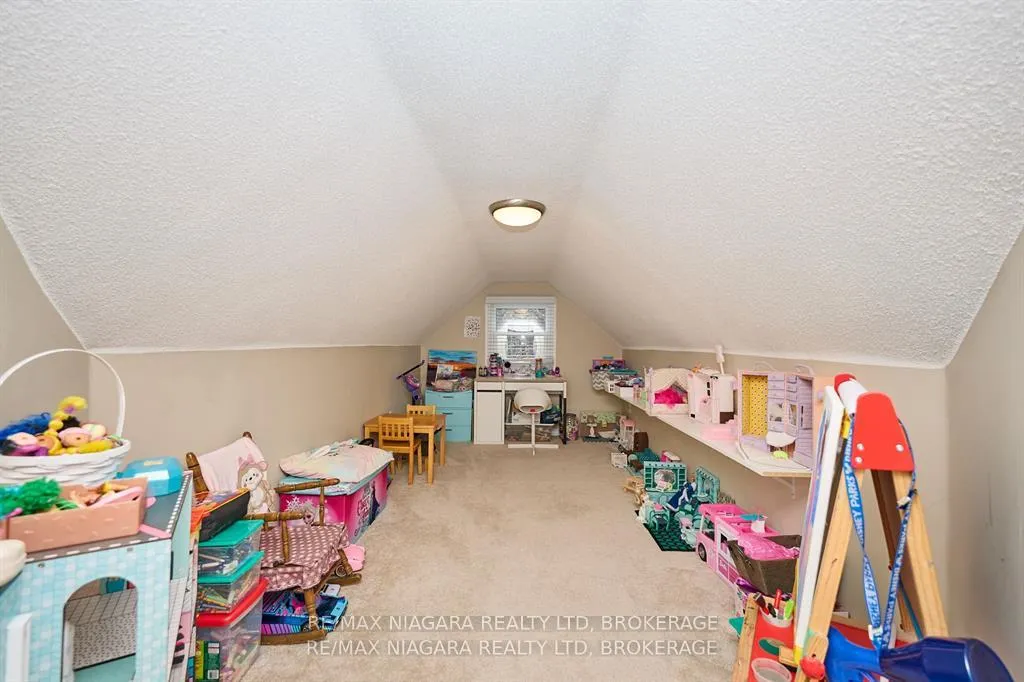 Photo 16 of 5667 Montrose Road, Niagara Falls, Ascot — HOMEH