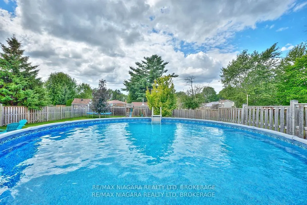 Photo 32 of 5667 Montrose Road, Niagara Falls, Ascot — HOMEH