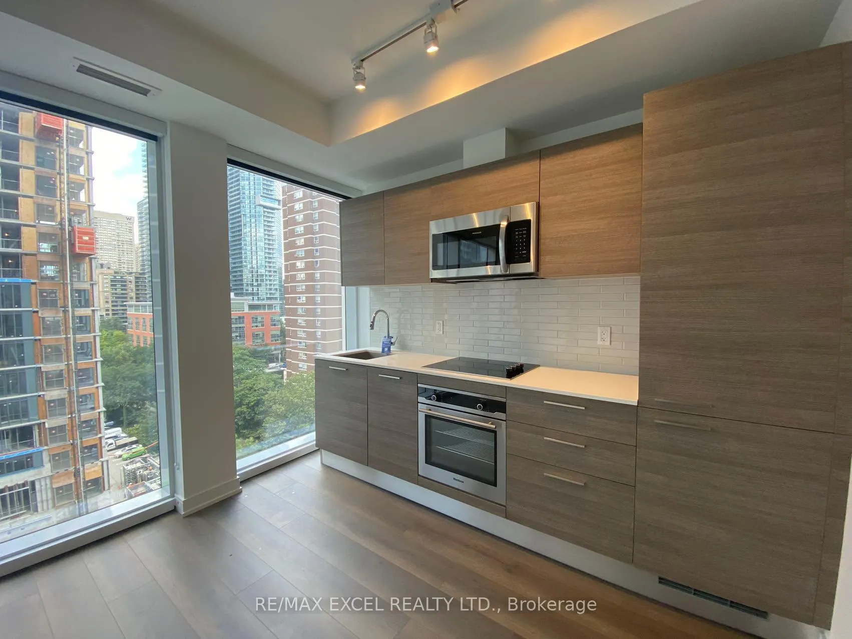 Photo 2 of Unit 1001, 3 Gloucester Street, Toronto, Church-Yonge Corridor — HOMEH