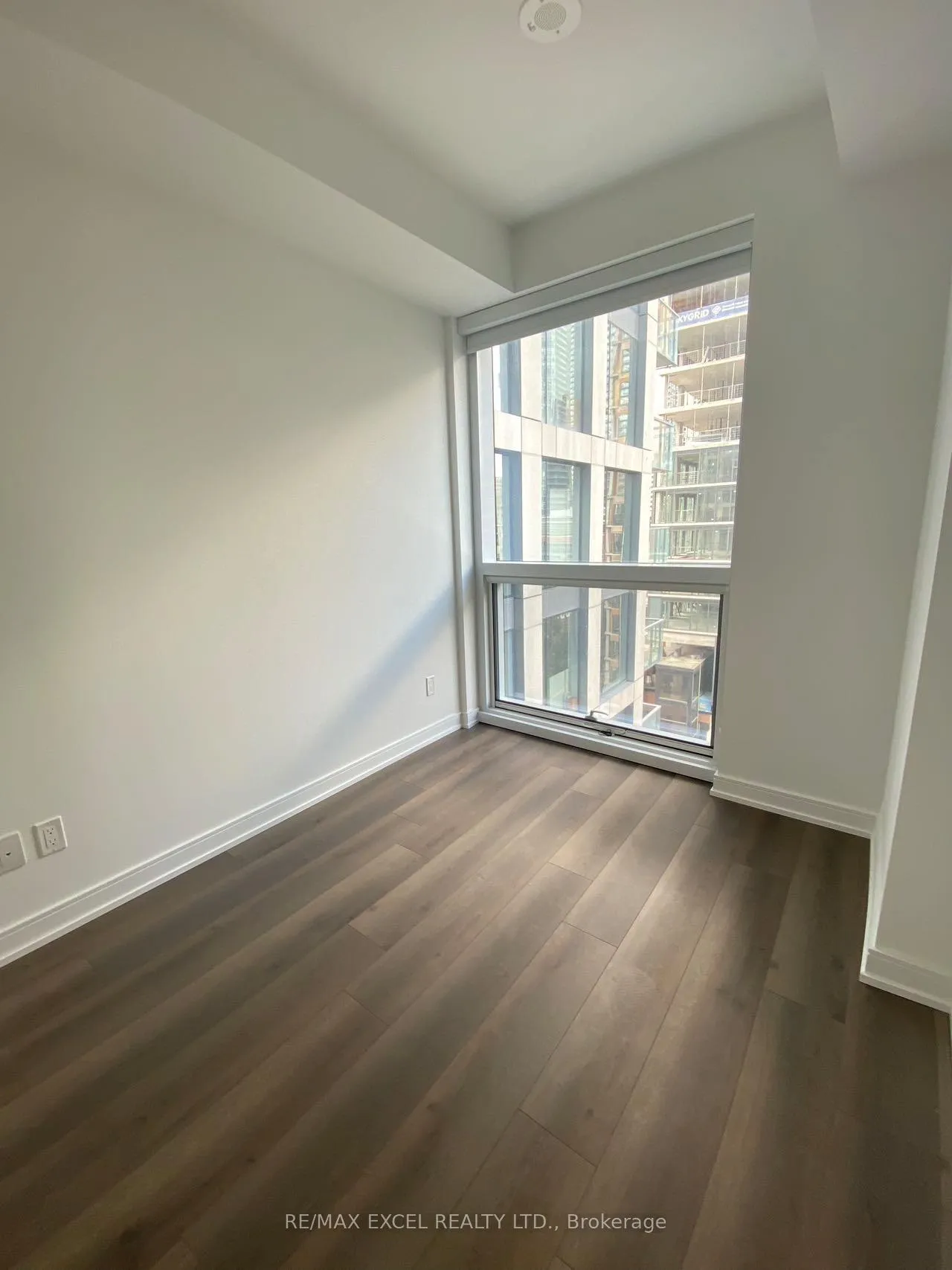 Photo 5 of Unit 1001, 3 Gloucester Street, Toronto, Church-Yonge Corridor — HOMEH