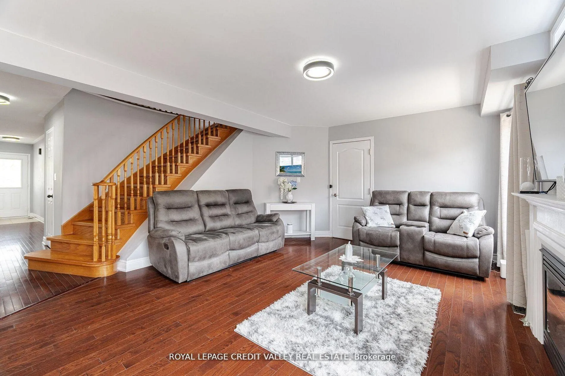 Photo 19 of 12 Greenhalf Drive, Ajax, South East — HOMEH