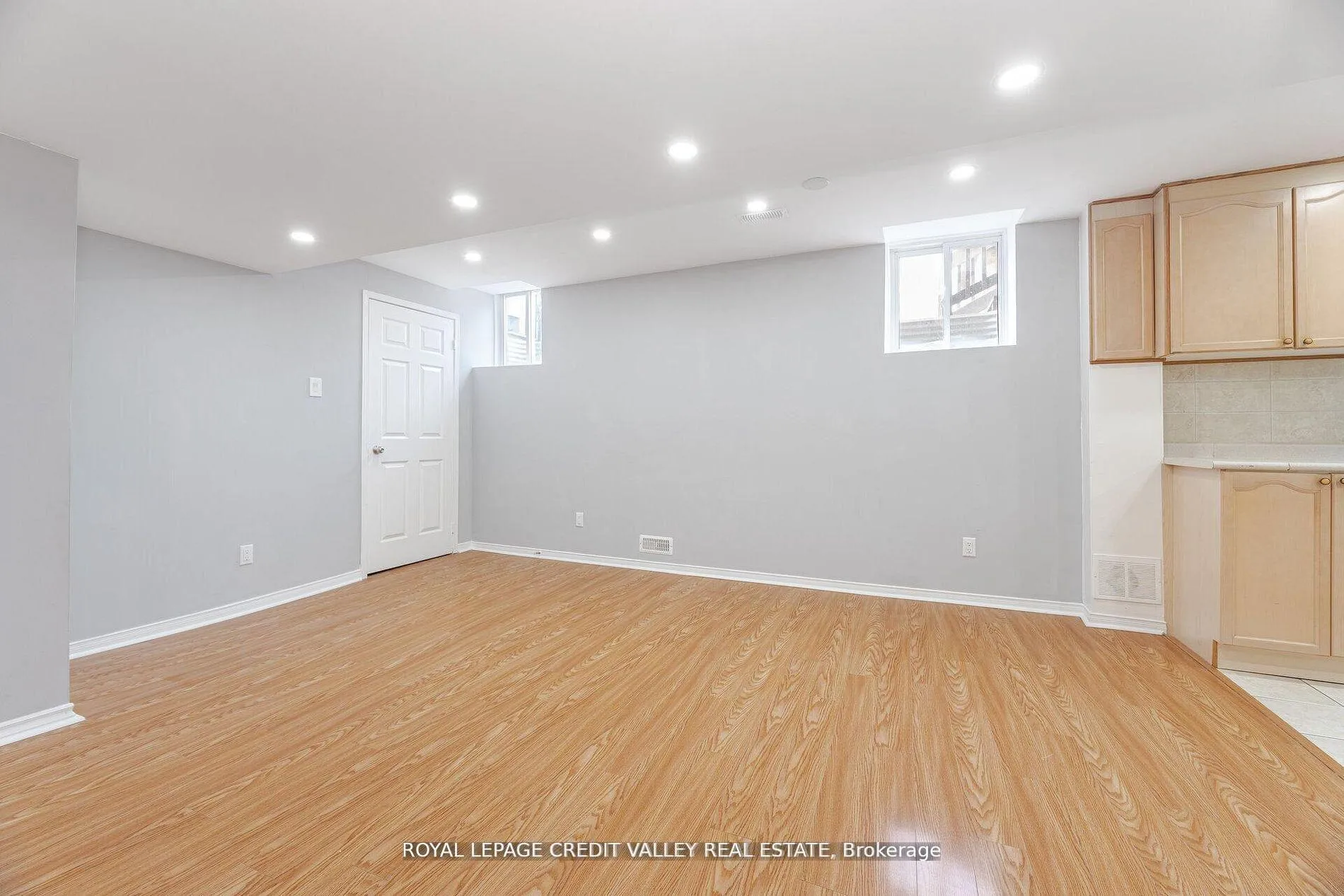Photo 38 of 12 Greenhalf Drive, Ajax, South East — HOMEH