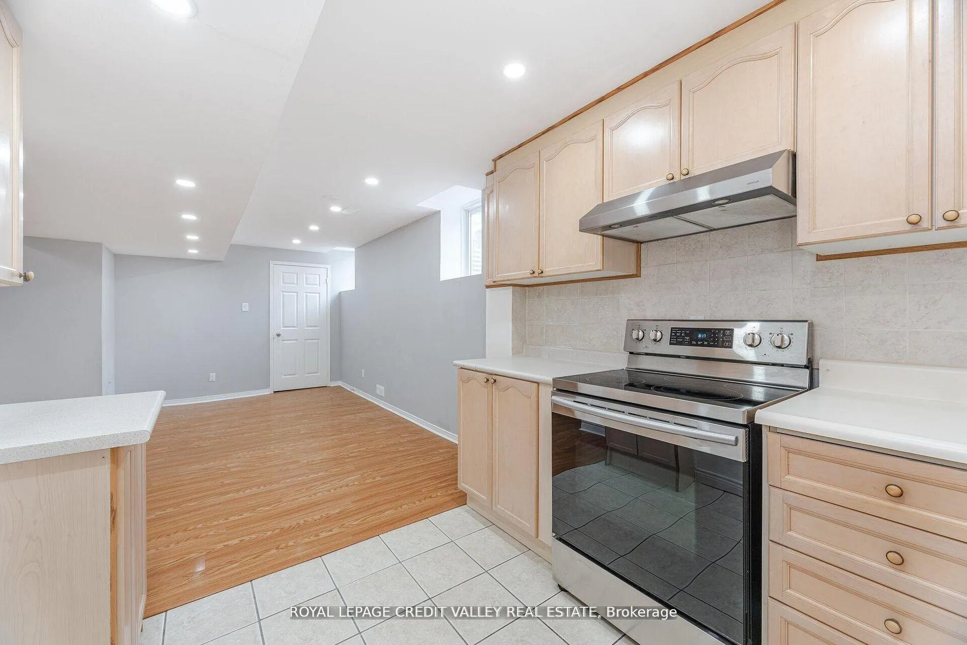Photo 42 of 12 Greenhalf Drive, Ajax, South East — HOMEH