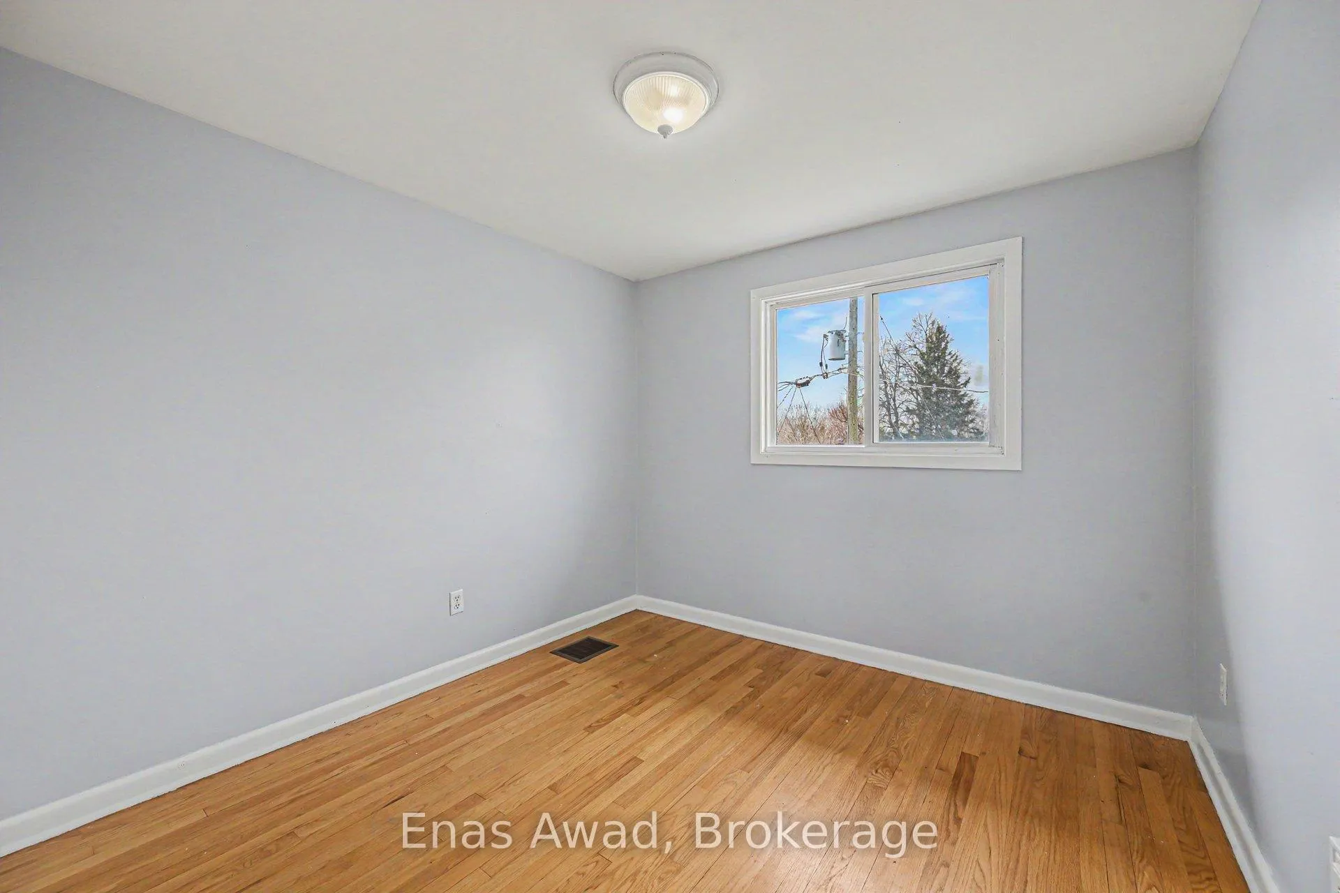 Photo 10 of Unit A, 1677 Baseline Road, Ottawa, Bel Air Heights — HOMEH