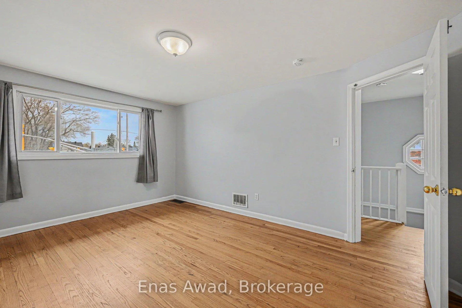 Photo 11 of Unit A, 1677 Baseline Road, Ottawa, Bel Air Heights — HOMEH