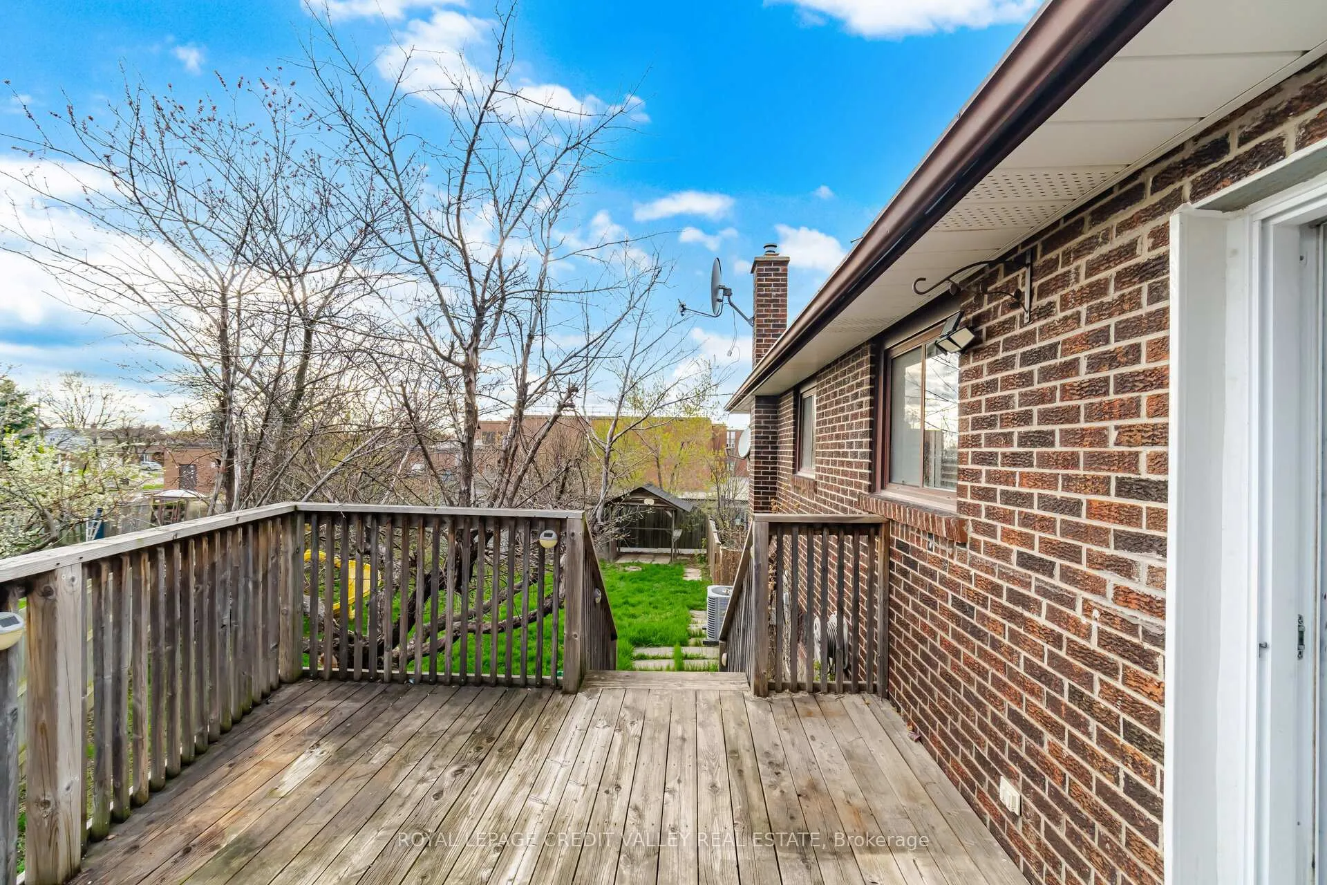 Photo 29 of 13 Cheryl Court, Brampton, Brampton North — HOMEH