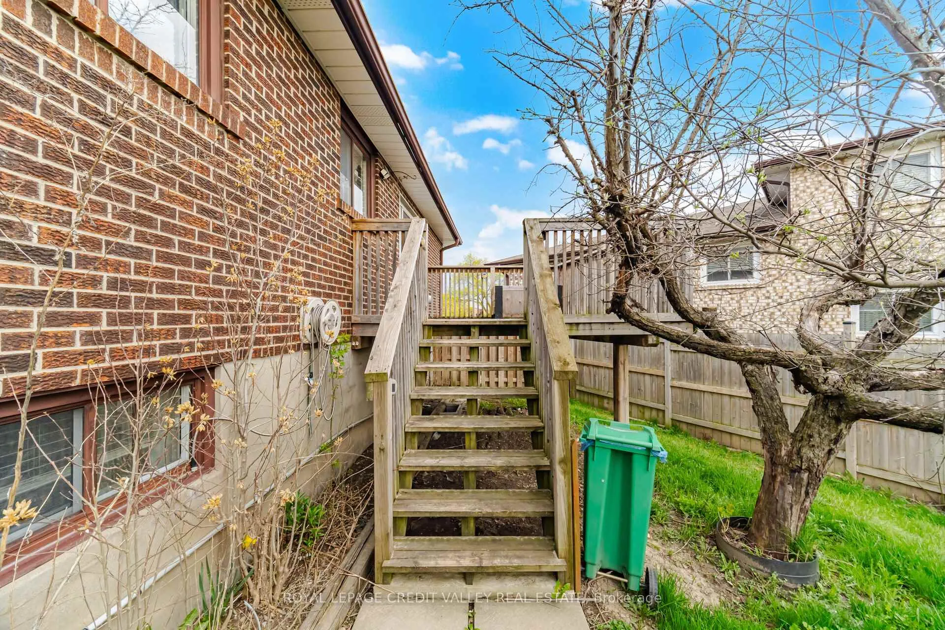 Photo 30 of 13 Cheryl Court, Brampton, Brampton North — HOMEH