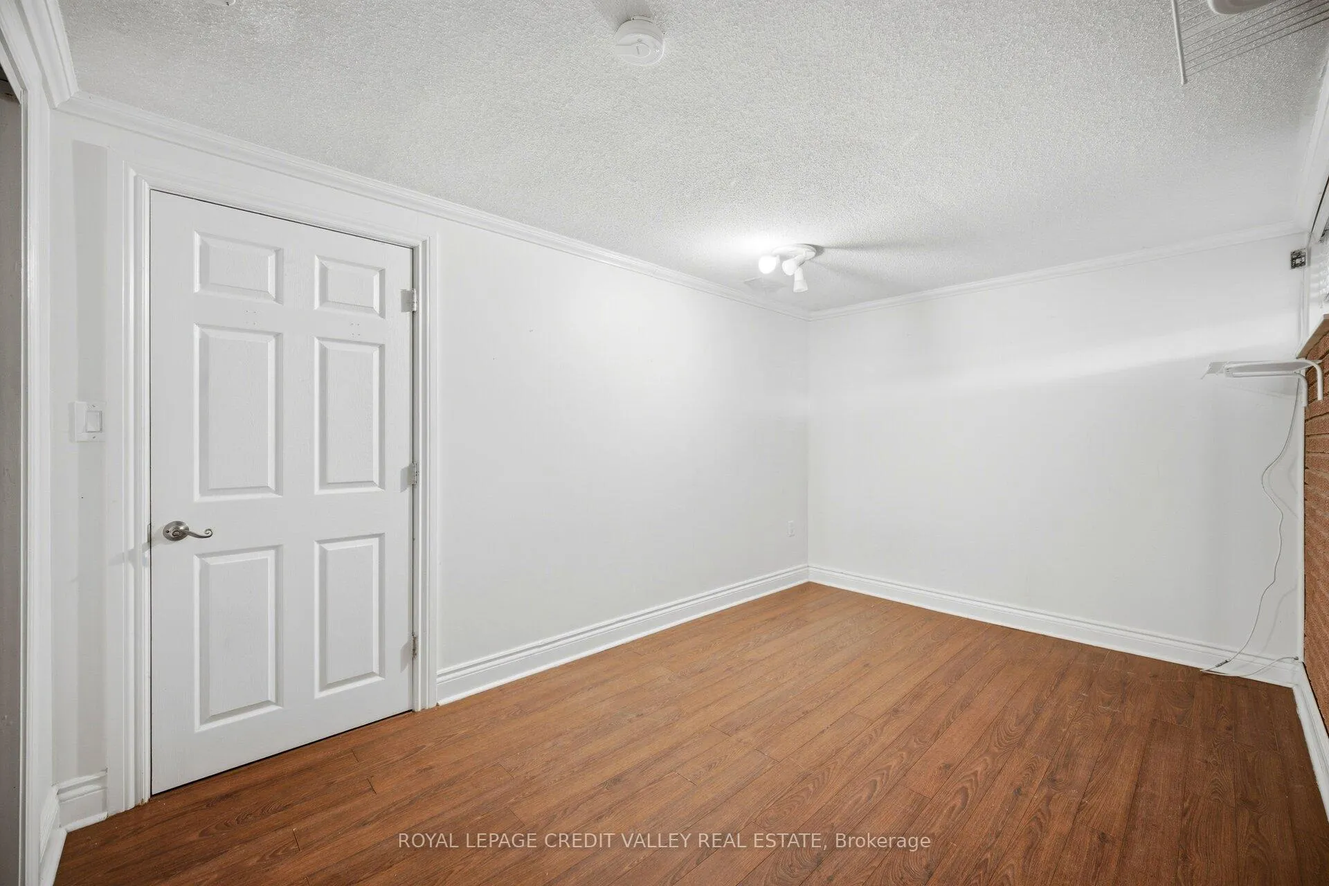 Photo 41 of 13 Cheryl Court, Brampton, Brampton North — HOMEH