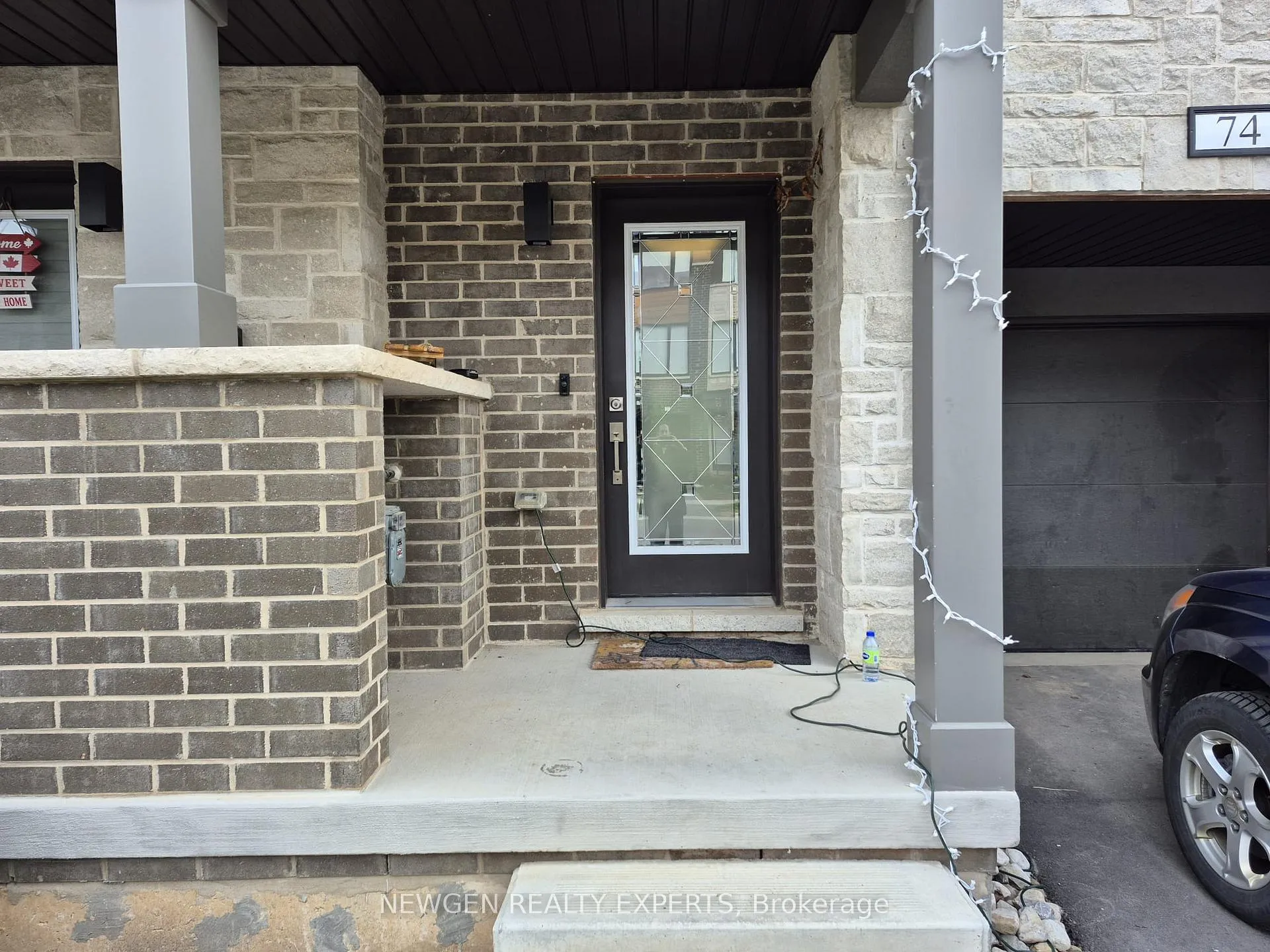 Photo 2 of 74 Windtree Way, Halton Hills, Georgetown — HOMEH