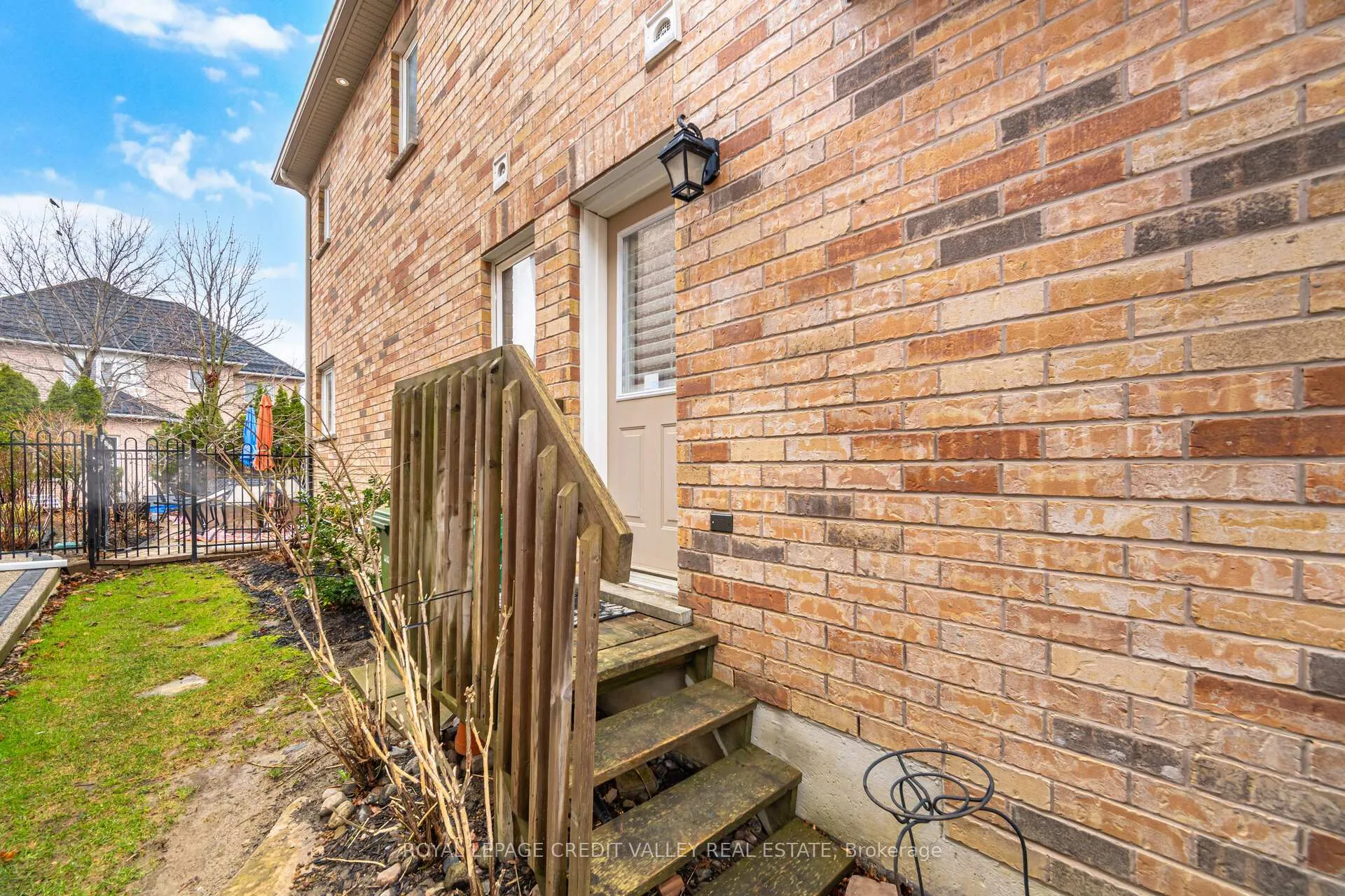Photo 16 of 75 Royal Valley Drive S, Caledon, Rural Caledon — HOMEH