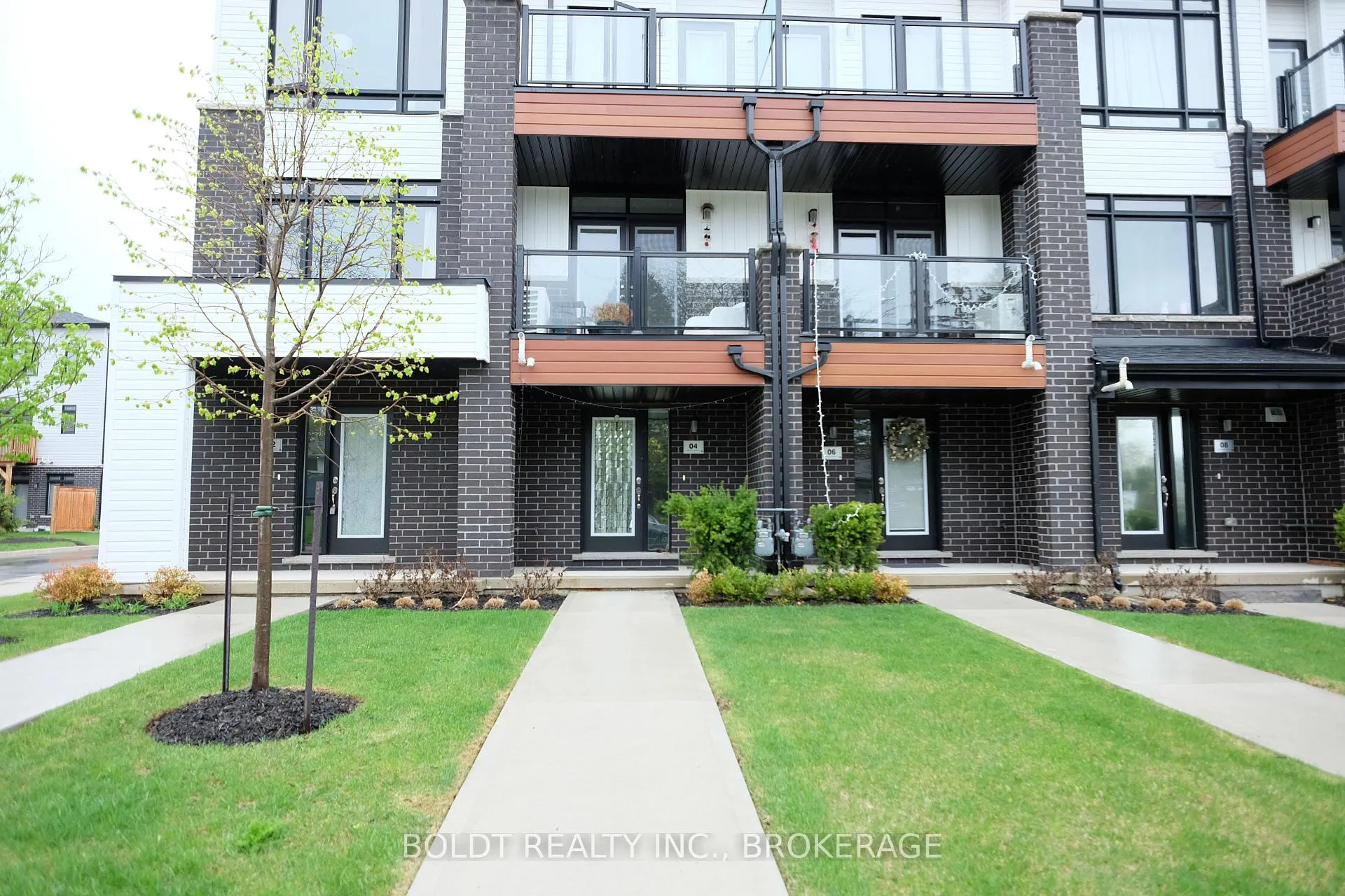 Photo 5 of 4 Sidney Rose Common, St. Catharines, Glendale/Glenridge — HOMEH