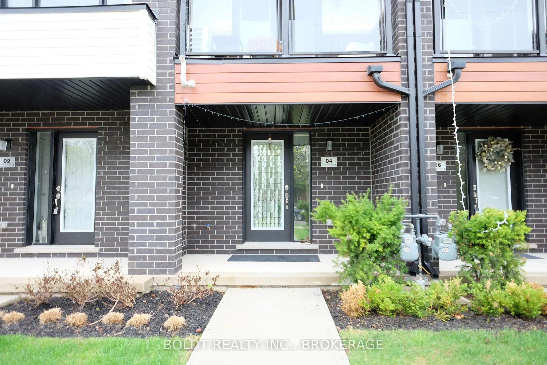 Photo 6 of 4 Sidney Rose Common, St. Catharines, Glendale/Glenridge — HOMEH