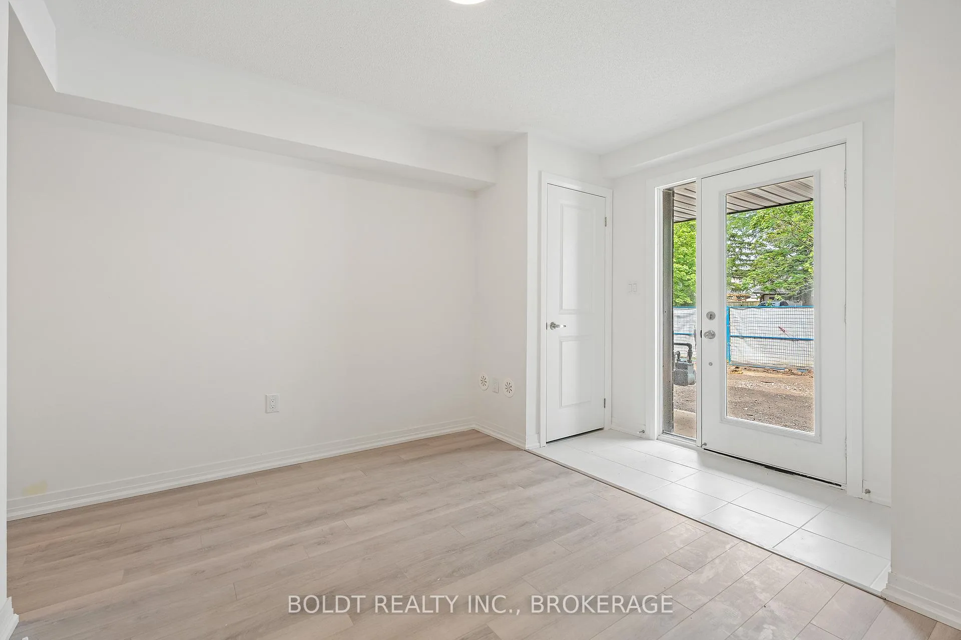 Photo 8 of 4 Sidney Rose Common, St. Catharines, Glendale/Glenridge — HOMEH