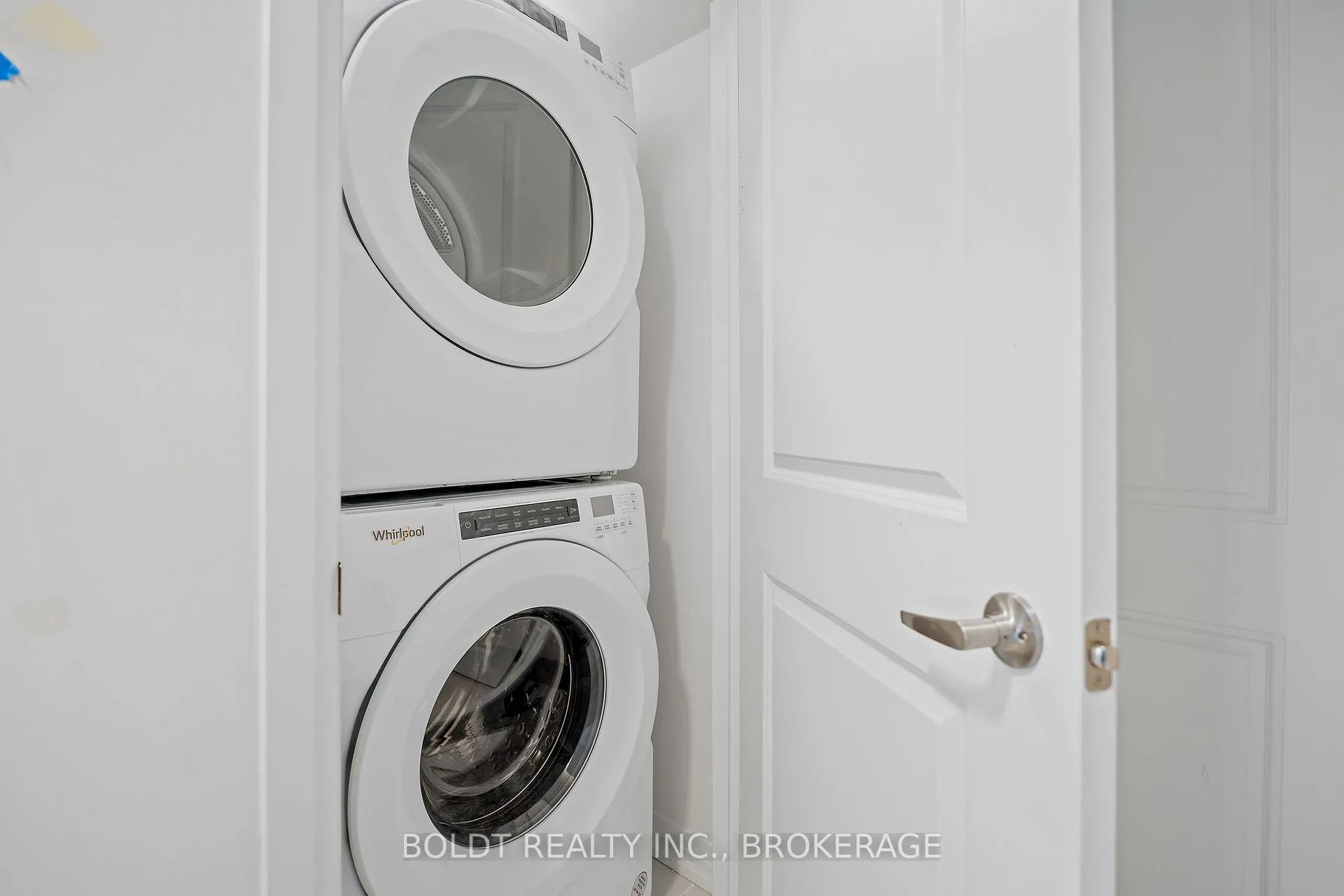 Photo 28 of 4 Sidney Rose Common, St. Catharines, Glendale/Glenridge — HOMEH