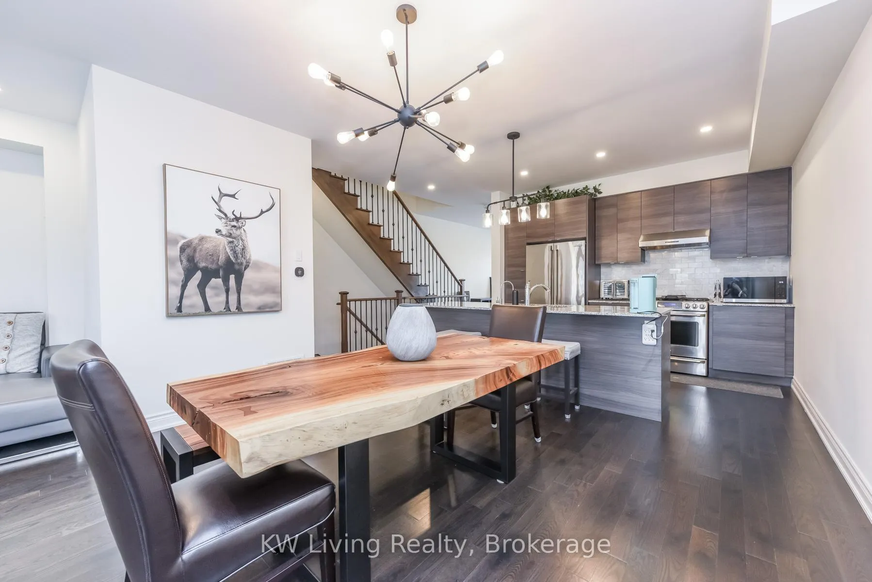 Photo 10 of 8593 Financial Drive, Brampton, Bram West — HOMEH