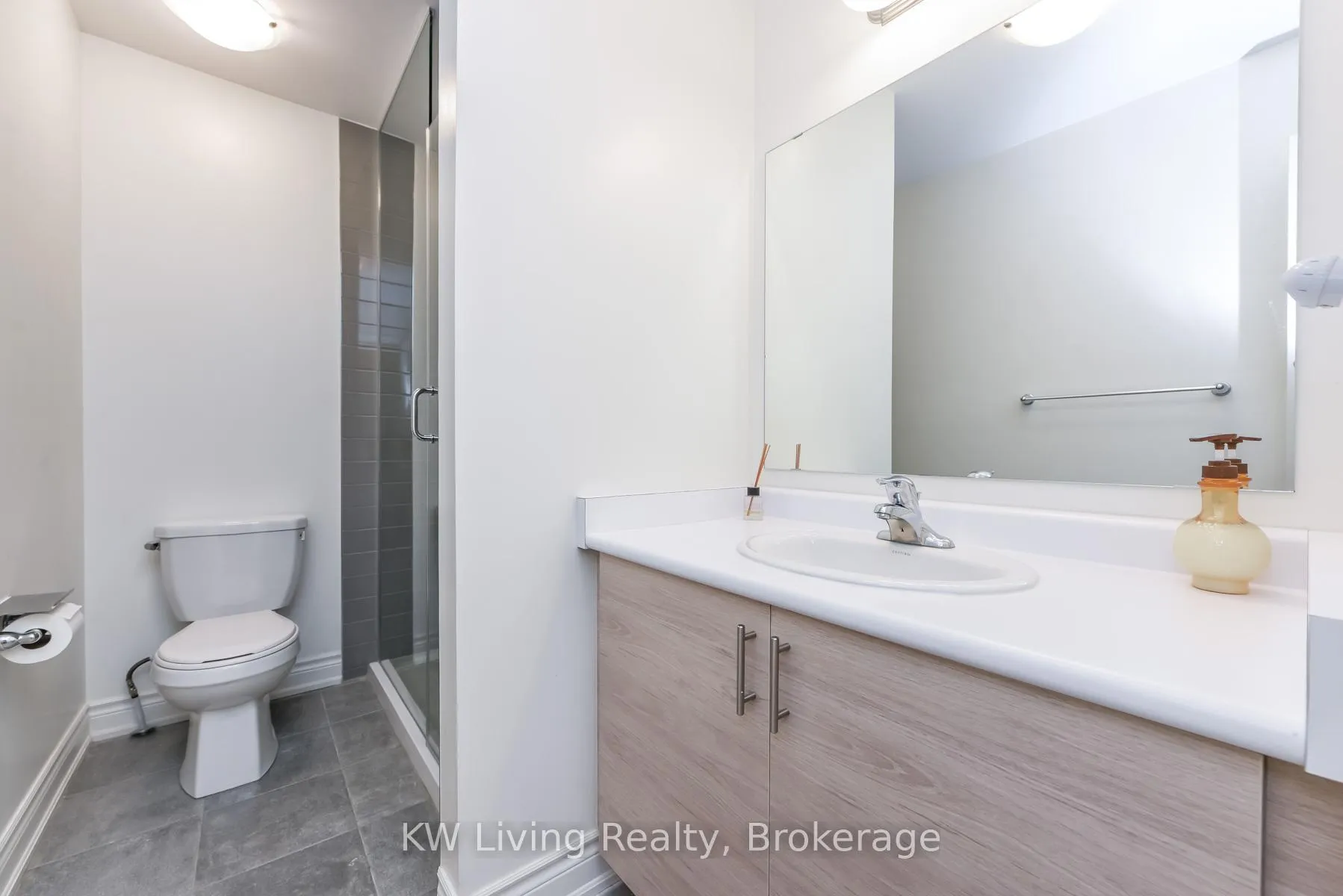 Photo 24 of 8593 Financial Drive, Brampton, Bram West — HOMEH